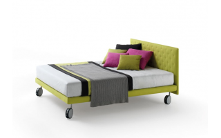 Stars 2 kreatív ágy a szivárvány minden színében, számtalan szövettel, többféle ágyszerkezettel, ágylábbal és panelekkel rendelhető.