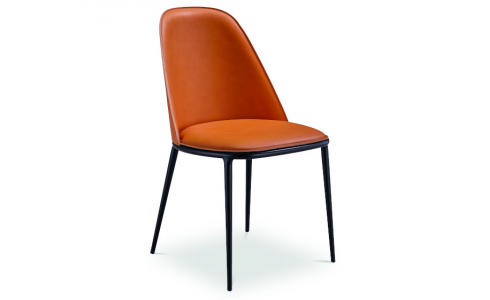 Lea modern székek szövet vagy bőr felületekkel, különféle színekben rendelhetőek többféle lábbal.