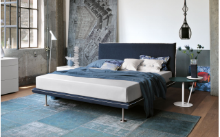 Brilliant modern olasz kárpitos ágy többféle színben és szövettel rendelhető bútoráruházunkban.