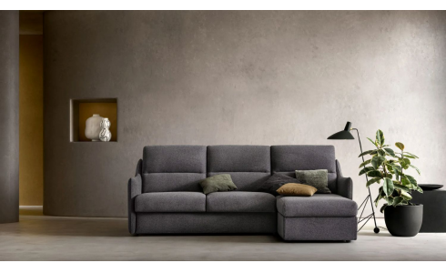 Logan 17 nyitható ülőgarnitúrák – amikor a kanapé valódi ággyá válik.
17 cm vastag matraccal a mindennapi kényelemért.