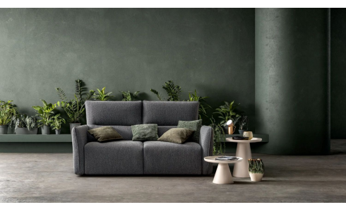 Total 17 nyitható ülőgarnitúrák – amikor a kanapé valódi ággyá válik.
17 cm vastag matraccal a mindennapi kényelemért. Az 1 üléses részekbe RELAX funkció is rendelhető.