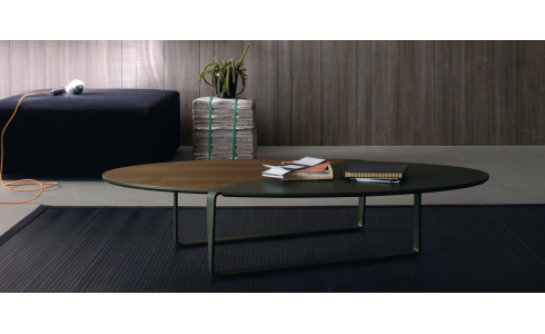 Smart asztalka bicolor színű lappal fa és kerámia kivitelben.