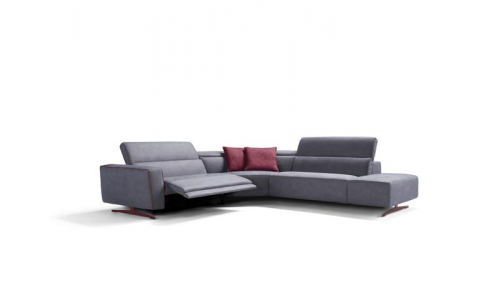 Stefanie retro hangulatú kanapé, az akár eltérő színű szegéssel teljesen egyedi kinézetet kölcsönöz.
fix vagy relax funkcióval is rendelheti!