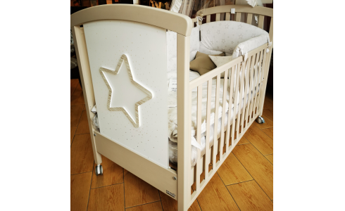 STAR színterápiás babaágy textil kiegészítőkkel, matraccal kompletten kedvezménnyel eladó.