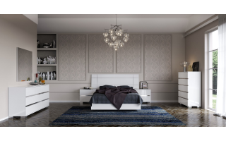 Status Dream 2 hálószobabútor magasfényű fehér színben rendelhető. A króm csíkkal díszített kiegészítő bútorok igazán modern, csillogó összhatást adnak. Elemei együtt, de akár külön-külön is megrendelhetőek.
