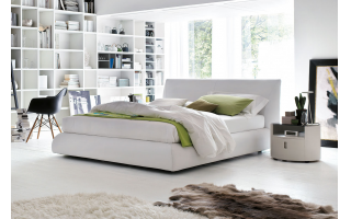 Eros modern olasz kárpitos ágy többféle színben és szövettel rendelhető bútoráruházunkban.