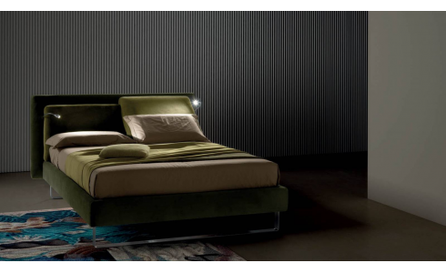 Flux modern olasz kárpitos ágy relax funkciós párnákkal több színben rendelhető bútoráruházunkban.