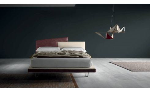 Link modern olasz kárpitos ágy egyedi geometrikus fejvéggel több színben rendelhető bútoráruházunkban.